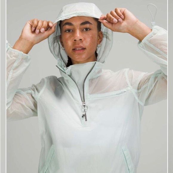 Lululemon Step Out Anorak - Picture 2 of 9